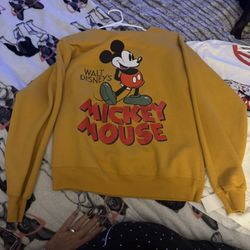 Retro Mickey Mouse Sweatshirt 