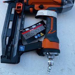 Ridgid Pneumatic 16-Gauge 2-1/2 in. Straight Finish Nailer with CLEAN DRIVE Technology