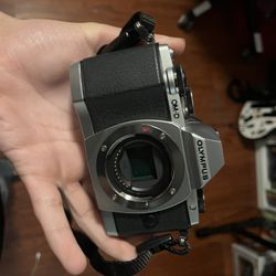 Olympus OM-D E-M10 Digital Camera Black