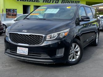 2017 KIA SEDONA LX