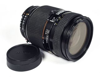 Nikon AF Nikkor 35-70mm f/2.8 Fast Zoom/ Macro Lens for Nikon Digital DSLR or SLR Cameras
