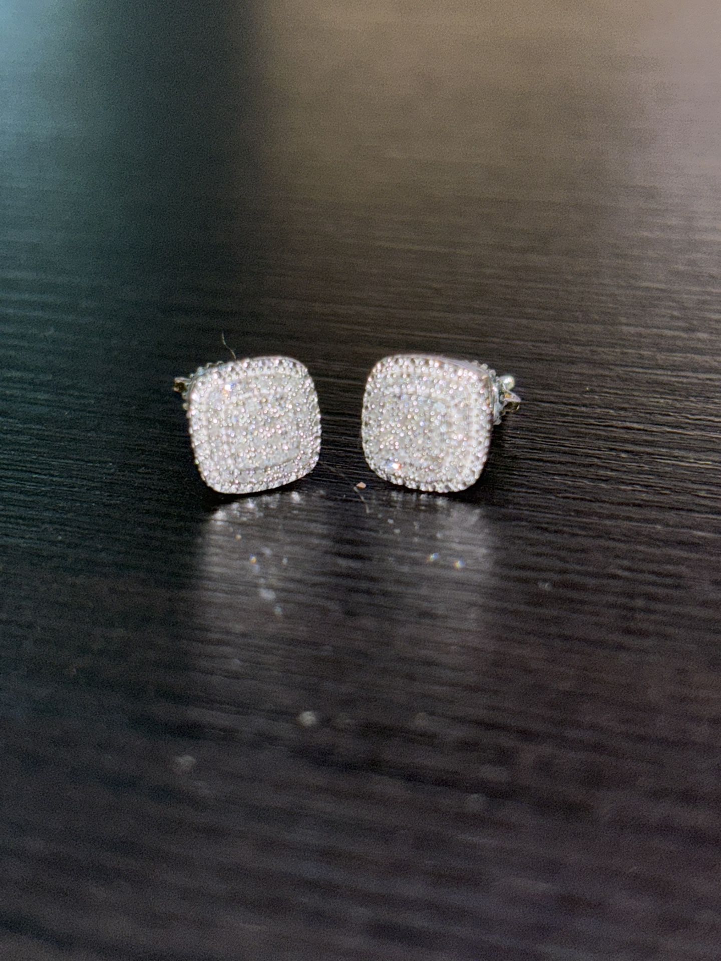 Silver Earrings With Natural Diamonds ๐ค