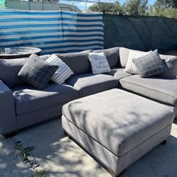 Ashely's furniture grey L  couch 🛋️