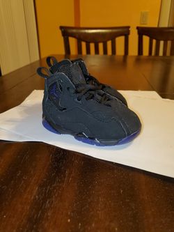 Black and purple jordan