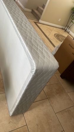 Twin bed frame with box spring