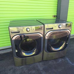 LIKE NEW ! LG JUMBO TURBO WASH FRONT LOAD STEAM WASHER AND GAS DRYER SET 