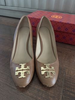 Tan Tory Burch Pumps