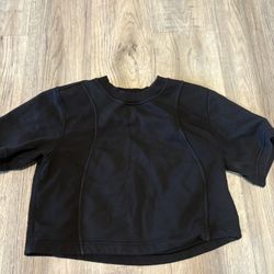 Lululemon workout shirt 