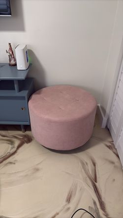 Round ottoman