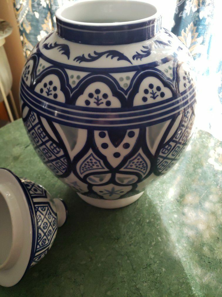 LARGE VASE WITH LID Just Reduced