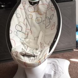 Mama Roo, Bassinet,  Baby Breeza 