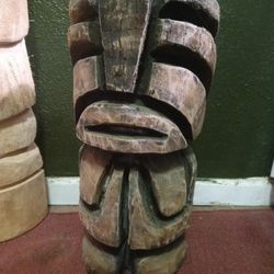 Kneeling Praying Tiki