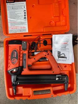 NEW Ramset TF1200 TrakFast Fastener Gun Bundle – Includes 7 Fuel Cells + 5,000 Pins