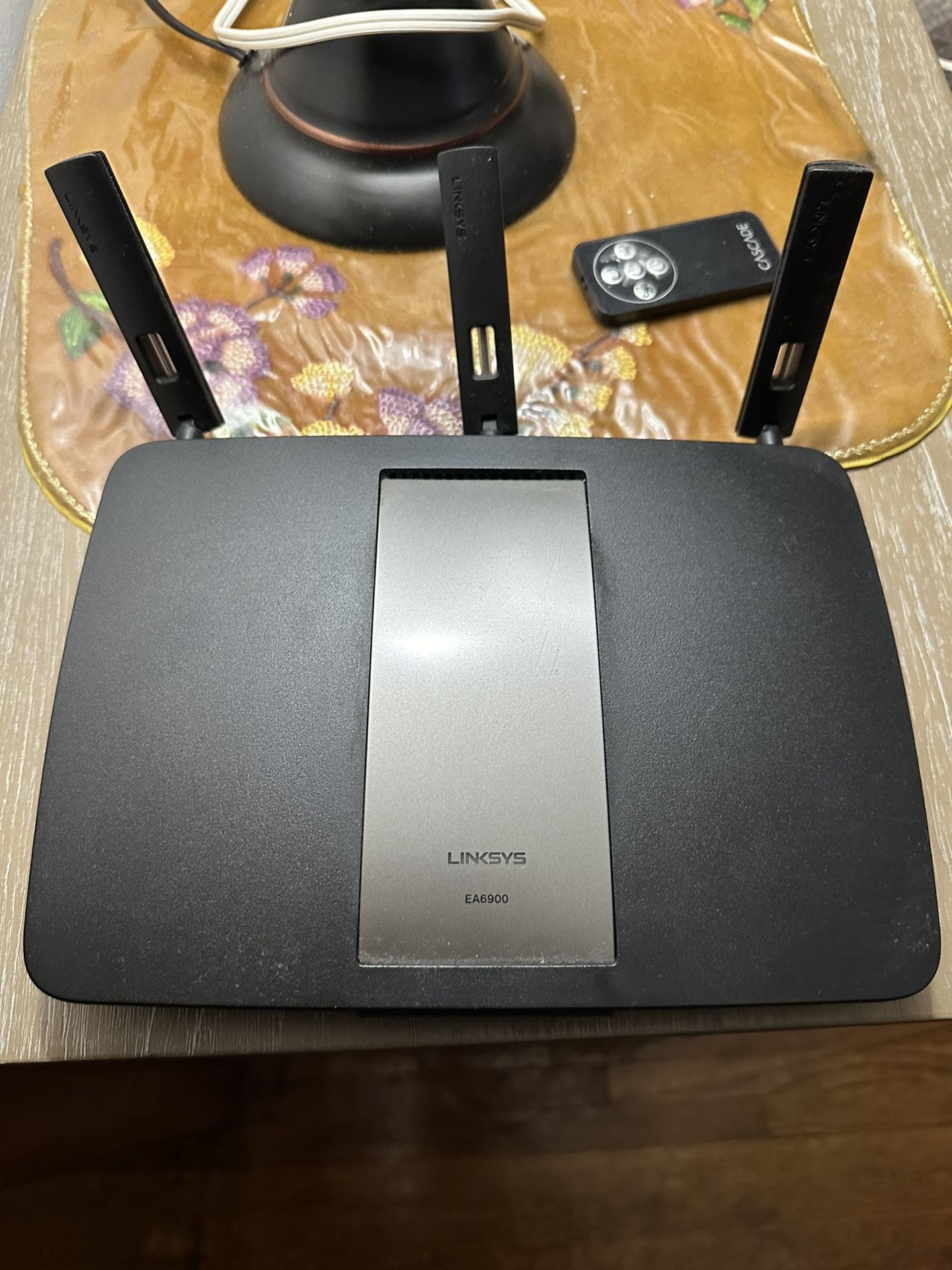 Linksys EA6900 Router