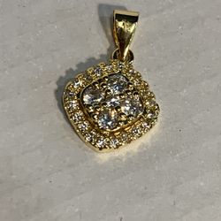 Very Nice Pendant. Base Metal Is 925 Silver. Matching Earrings And Ring On My Page. Tap Picture 