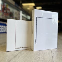 MacBook Air M2 Chip (Brand New)