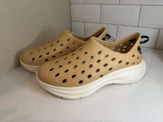 Kane Revive Slip-On Shoes Tan White