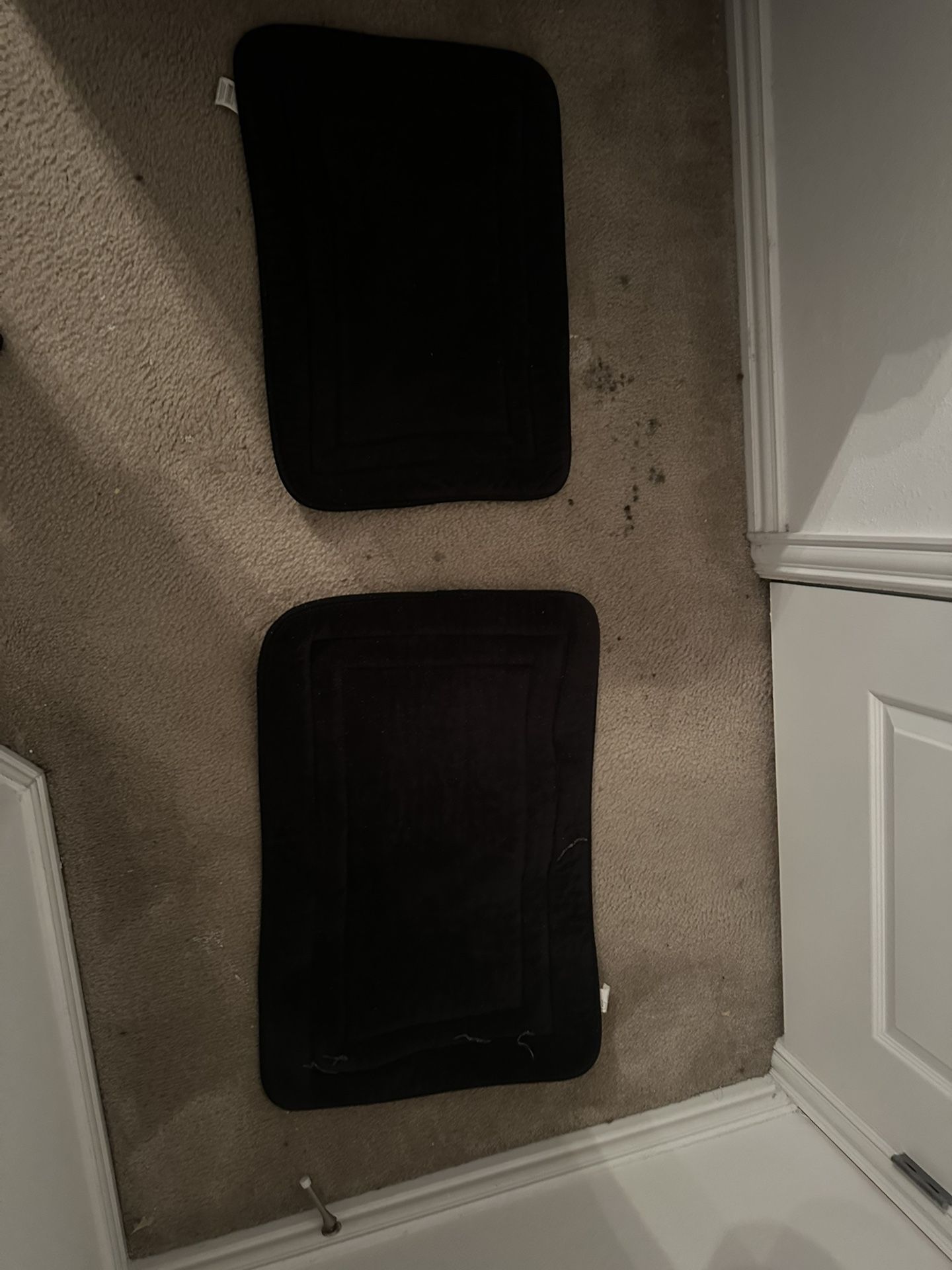 Black Bathroom Rugs