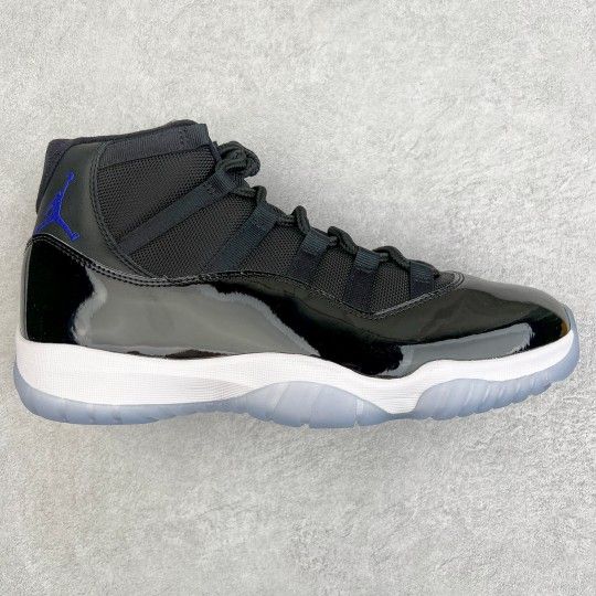 Air Jordan 11 Retro 'Space Jam' 2016