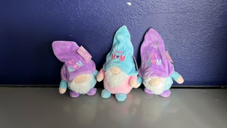(3) Mother’s Day gnomes
