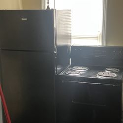 Hot Point Refrigerator And Stove