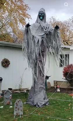 Halloween phantom over 15feet tall