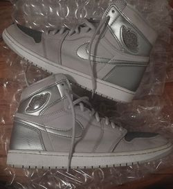 Nike Air Jordan 1 High Metallic Silver Mens 11