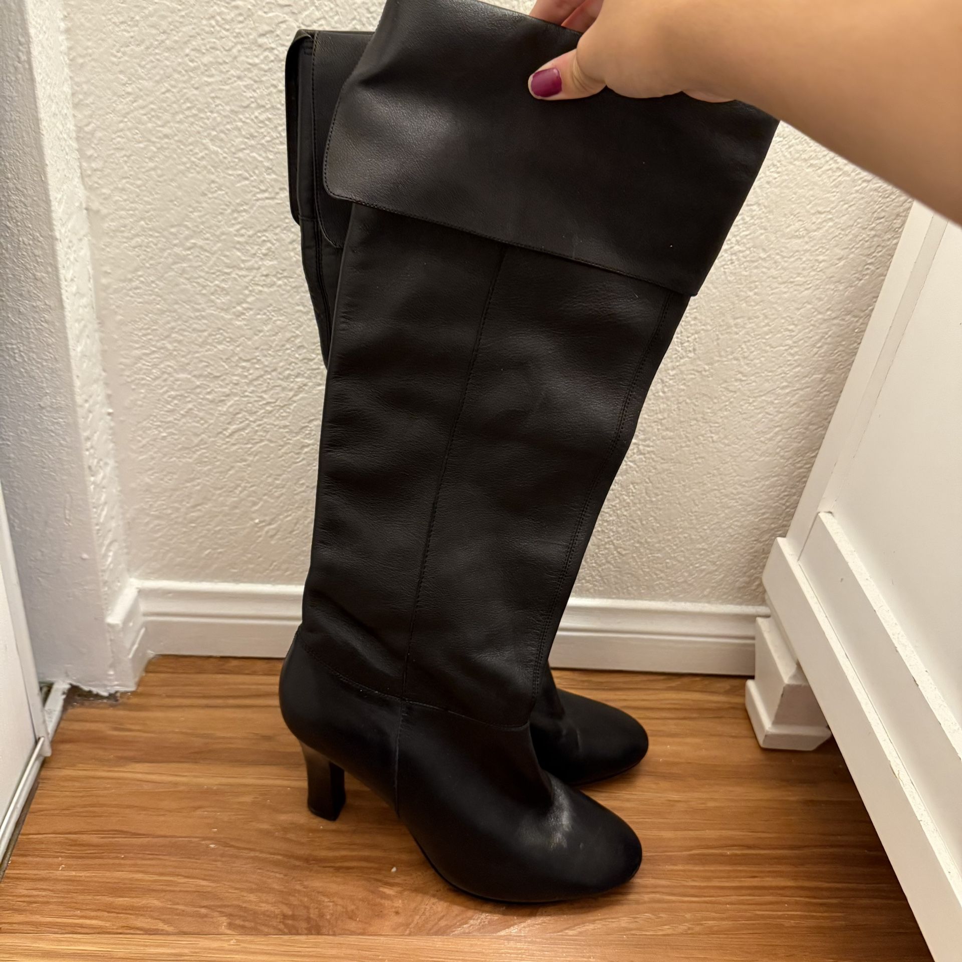 Black Tall Boots With Heel 