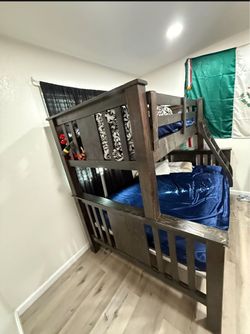 Bunk bed Twin/Full
