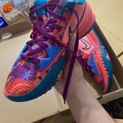Kyrie Low 4 EP '1 World 1 People for Sale in Garland, TX - OfferUp