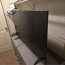 TCL WITH ROKU TV- MOVING, MUST GO AND PICK UP BY 3/30/26