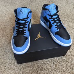 Air Jordan 1 mid University Blue/Black UNC. (Need gone ASAP)