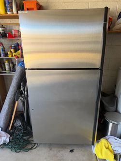 Refrigerator freezer