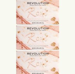 7 Of Makeup Revolution x Roxxsaurus Highlight Contour Palette