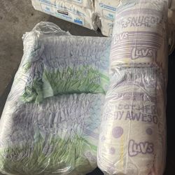 Diapers Luvs Size 1 $12
