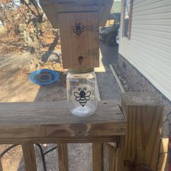 Carpenter bee trap