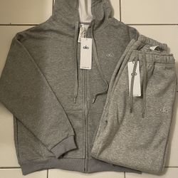 Men’s Gray Alo Set Medium