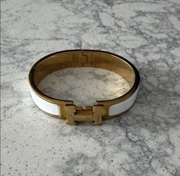 Women’s luxury bracelet