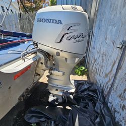 1992 16ft Smoker Craft Boat