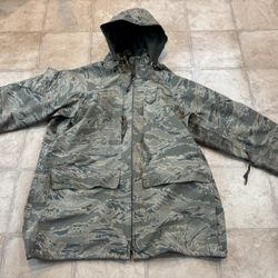 Military Surplus GoreTex Parka, Large Long 