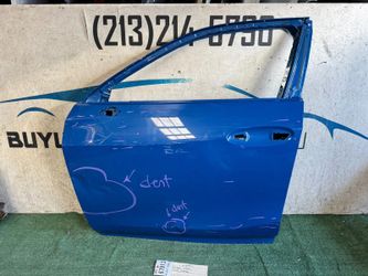w/dents 2019 - 2020 - 2022 - 2023 - 2024 LEXUS UX250h FRONT RIGHT DOOR OEM AY67913