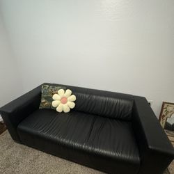 Black Leather Couch 