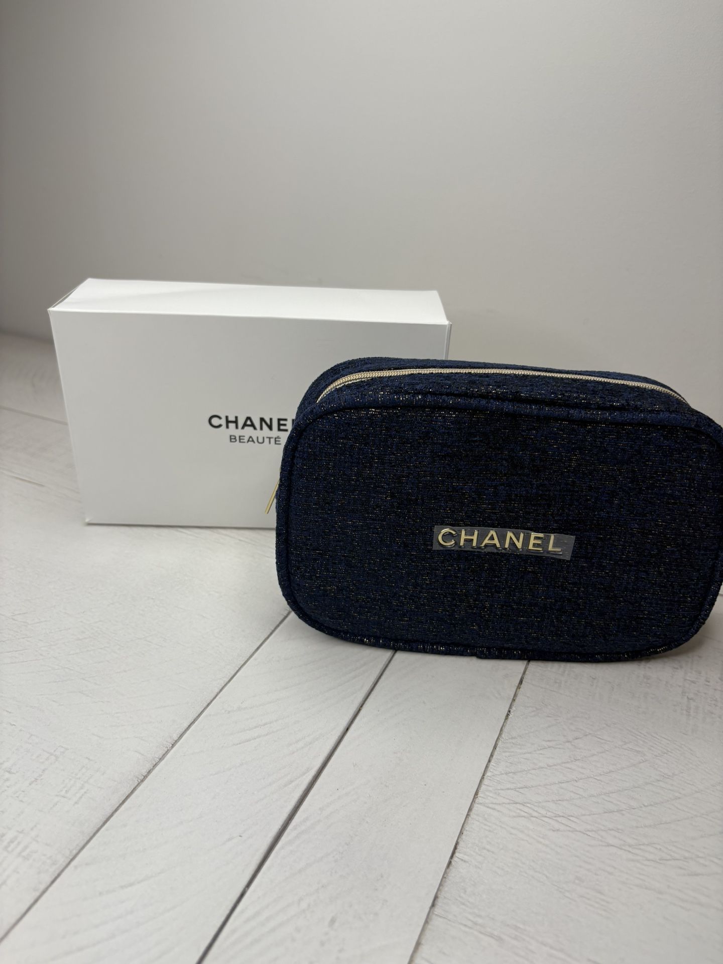 Authentic Chanel Beauté Navy Blue Tweed Makeup Bag – Gold Zip Detail & Box Included