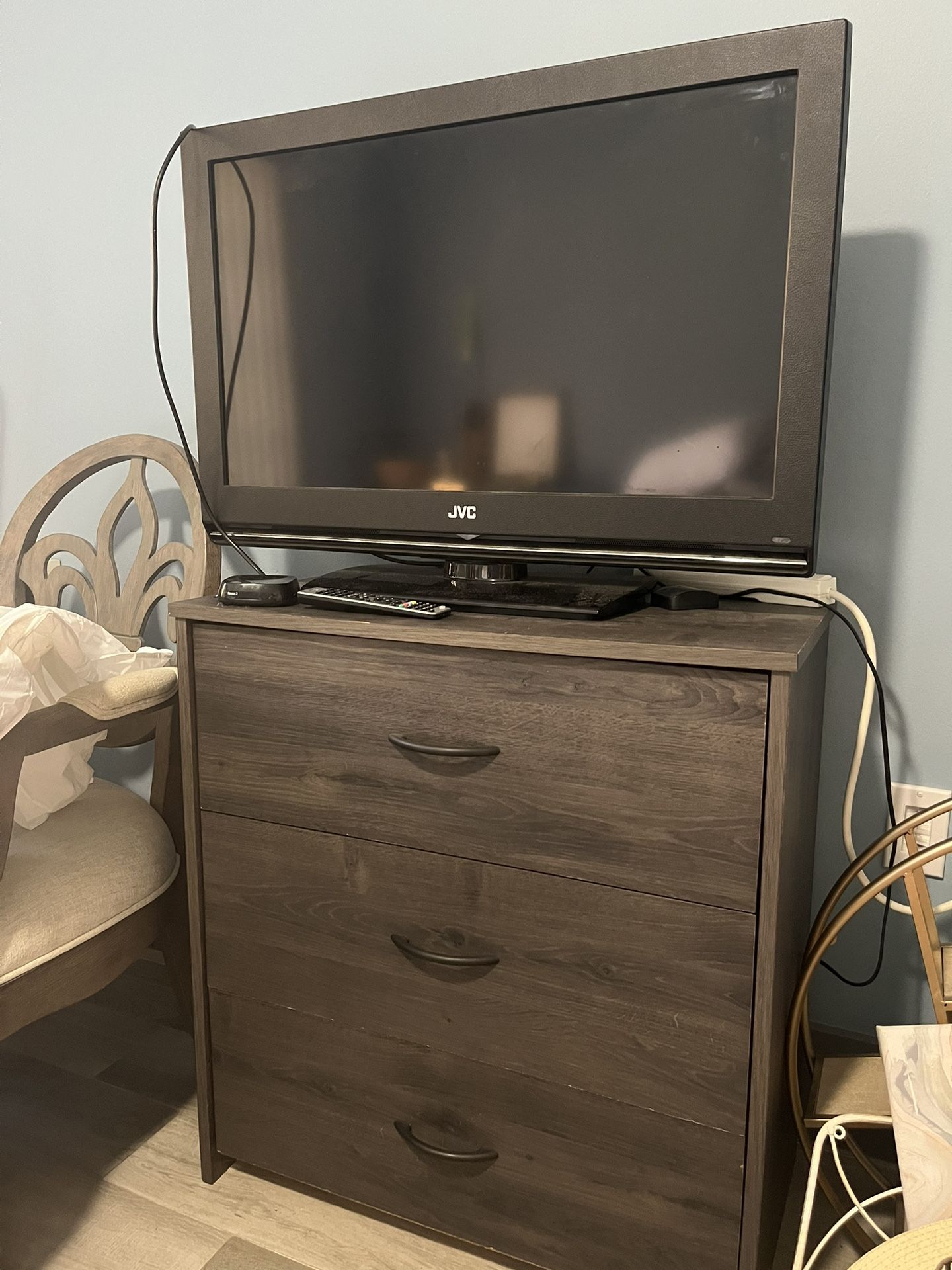 Dresser/Drawers