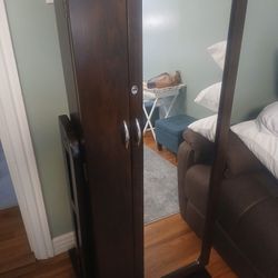 Mirror Jewelrt Cabinet 61 Inch Tall Lockable 