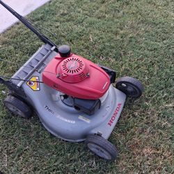 Honda Lawnmower 