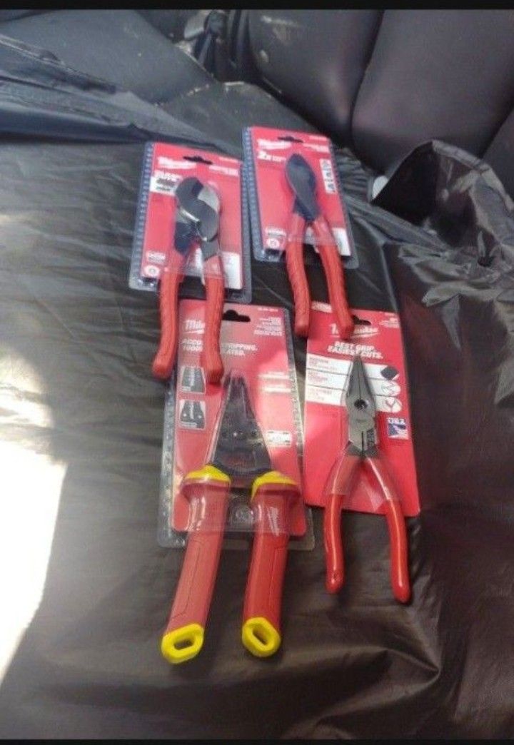 Milwaukee hand tools