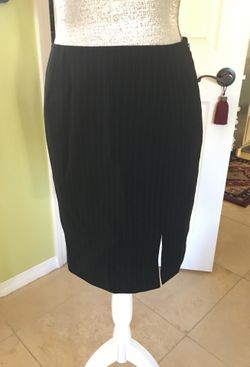 CASLON PIN STRIPS SKORT SIZE 8 PETITE