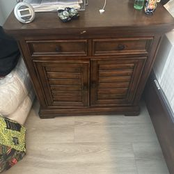 Bed And 2 Side Consoles 