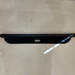 BMW X5 Retractable Trunk Cover